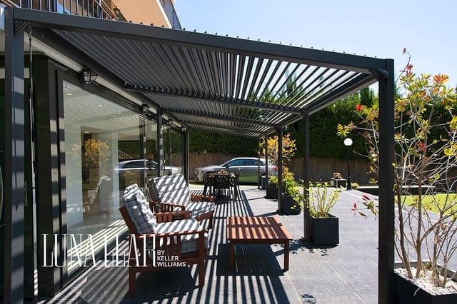 6 soverom Villa til salgs i Castelldefels med svømmebasseng garasje - € 1 060 000 (Ref: 9419971)