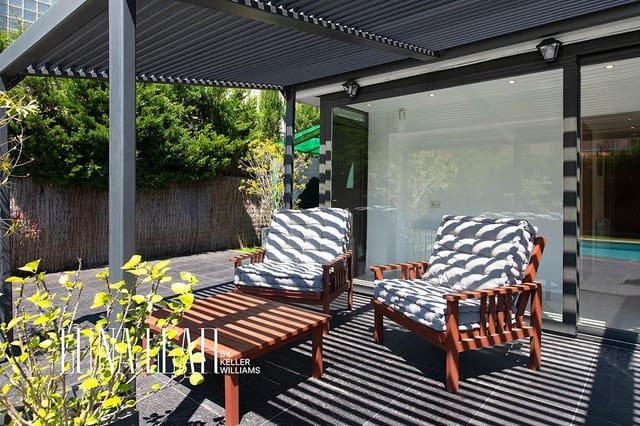 6 soverom Villa til salgs i Castelldefels med svømmebasseng garasje - € 1 060 000 (Ref: 9419971)