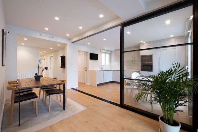 5 bedroom Penthouse for sale in Sant Gervasi - Galvany, Barcelona city with garage - € 1,950,000 (Ref: 9423888)