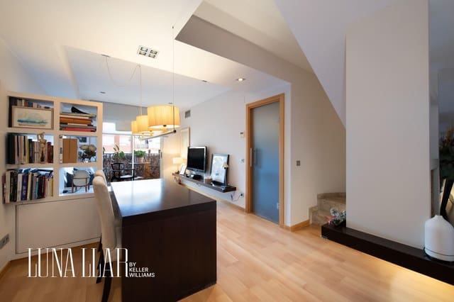 Apartamento de 3 habitaciones en Castelldefels en venta - 525.000 € (Ref: 9446432)