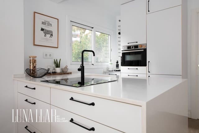 2 Zimmer Wohnung zu verkaufen in Castelldefels mit Pool - 375.000 € (Ref: 9456346)