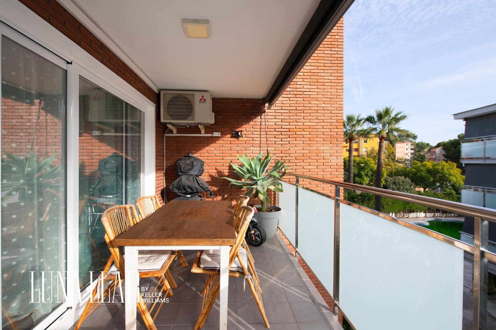 2 Zimmer Wohnung zu verkaufen in Castelldefels mit Pool - 375.000 € (Ref: 9456346)
