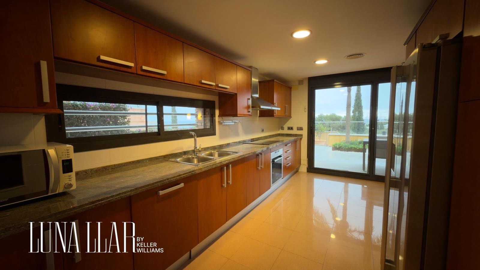 4 sovrum Semi-fristående Villa att hyra i Les Botigues de Sitges med garage - 3 750 € (Ref: 9474254)