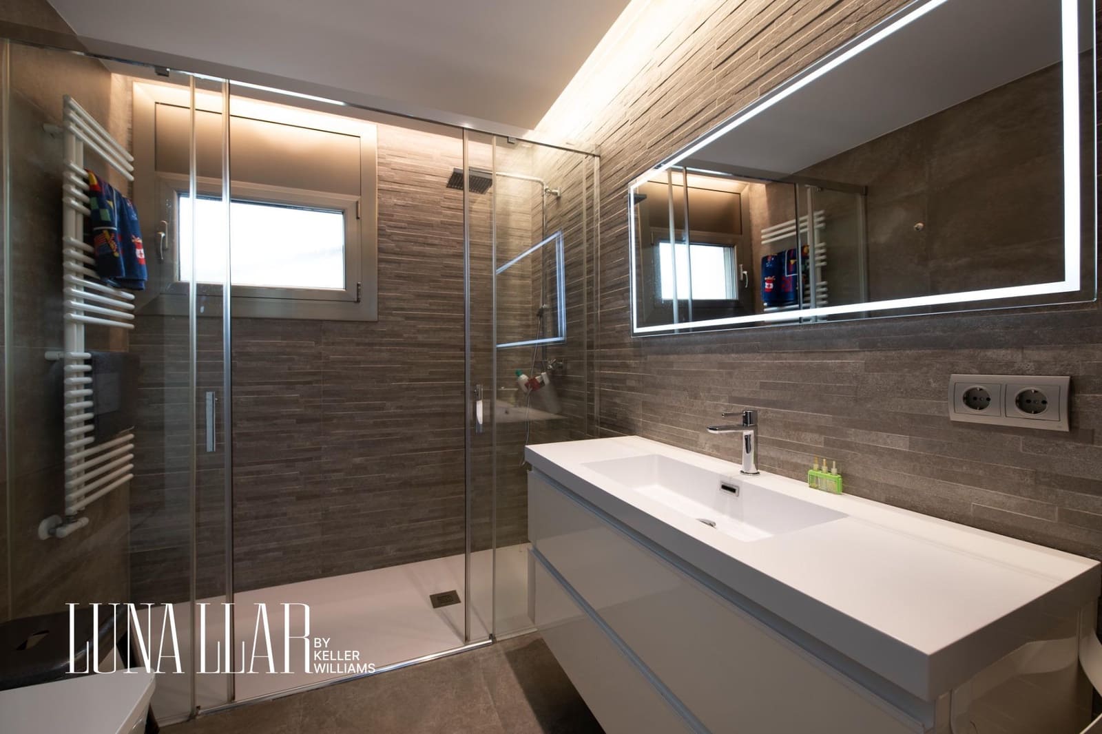 5 soverom Villa til salgs i Castelldefels med svømmebasseng - € 1 125 000 (Ref: 9516230)