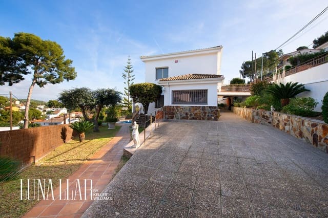 5 quarto Moradia para venda em Castelldefels com piscina - 1 125 000 € (Ref: 9516230)