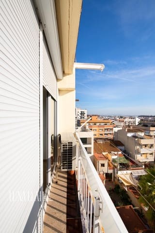 3 makuuhuone Kattohuoneisto myytävänä paikassa Viladecans - 220 000 € (Ref: 9524386)