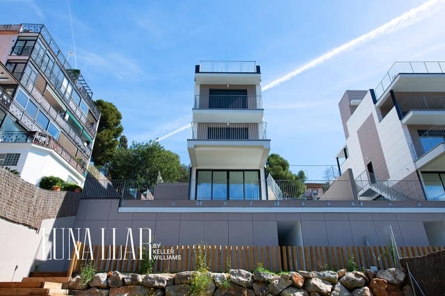 4 sovrum Villa till salu i Castelldefels - 1 350 000 € (Ref: 9533823)