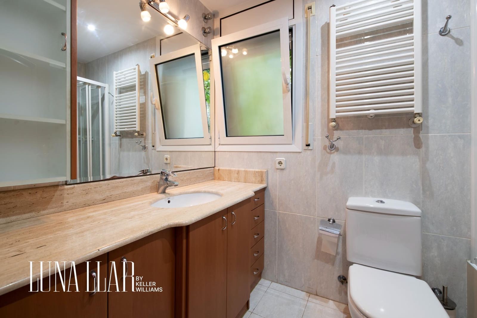 8 sypialnia Willa na sprzedaż w Castelldefels z basenem - 1 550 000 € (Ref: 9551629)