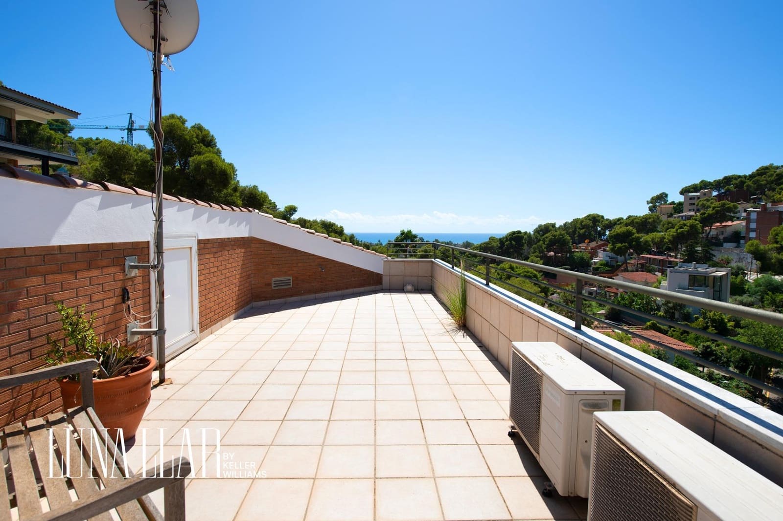 8 sypialnia Willa na sprzedaż w Castelldefels z basenem - 1 550 000 € (Ref: 9551629)