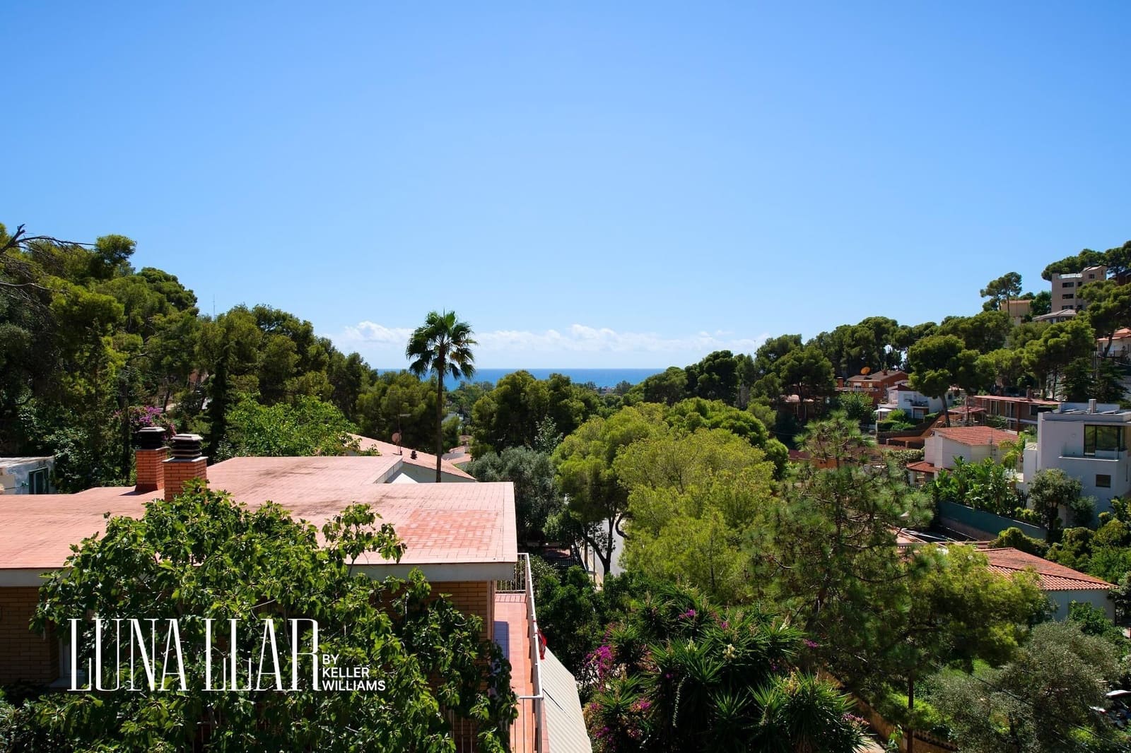 8 bedroom Villa for sale in Castelldefels with pool - € 1,595,000 (Ref: 9551629)