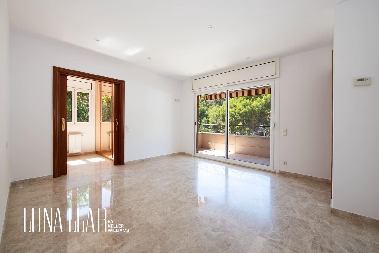 8 bedroom Villa for sale in Castelldefels with pool - € 1,595,000 (Ref: 9551629)