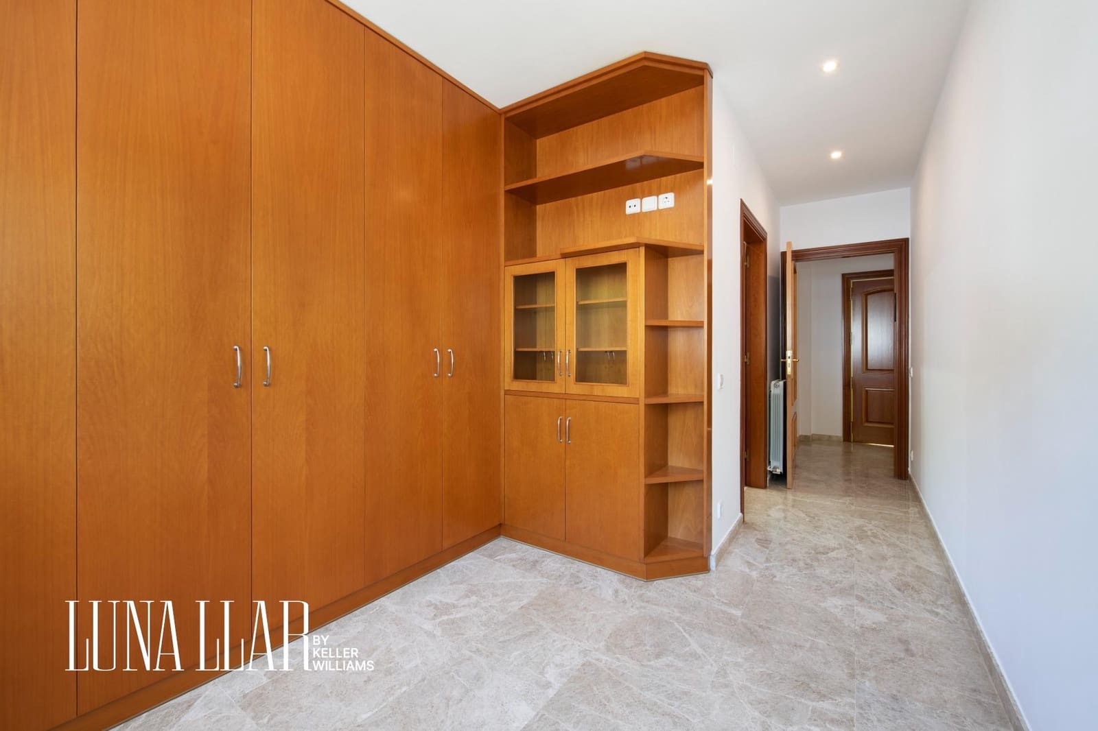 8 chambre Villa/Maison à vendre à Castelldefels avec piscine - 1 595 000 € (Ref: 9551629)