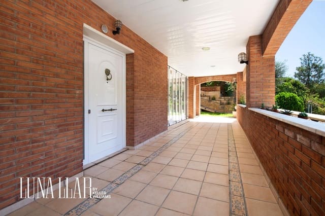 8 soverom Villa til salgs i Castelldefels med svømmebasseng - € 1 595 000 (Ref: 9551629)