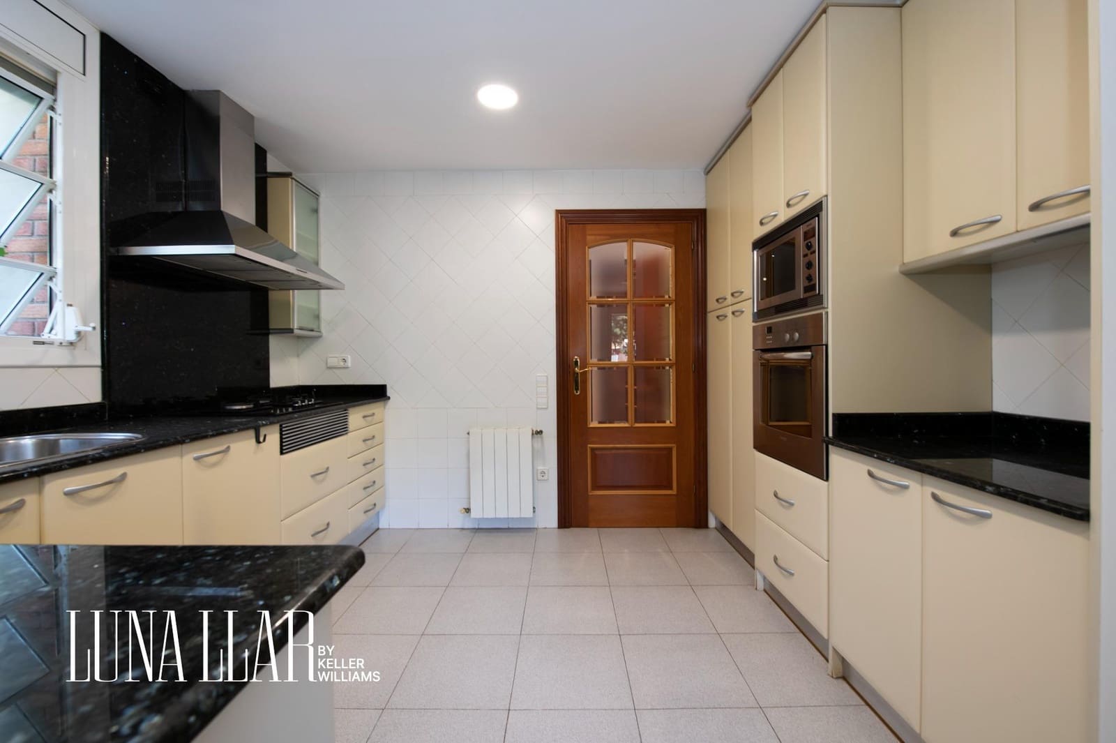 8 chambre Villa/Maison à vendre à Castelldefels avec piscine - 1 595 000 € (Ref: 9551629)