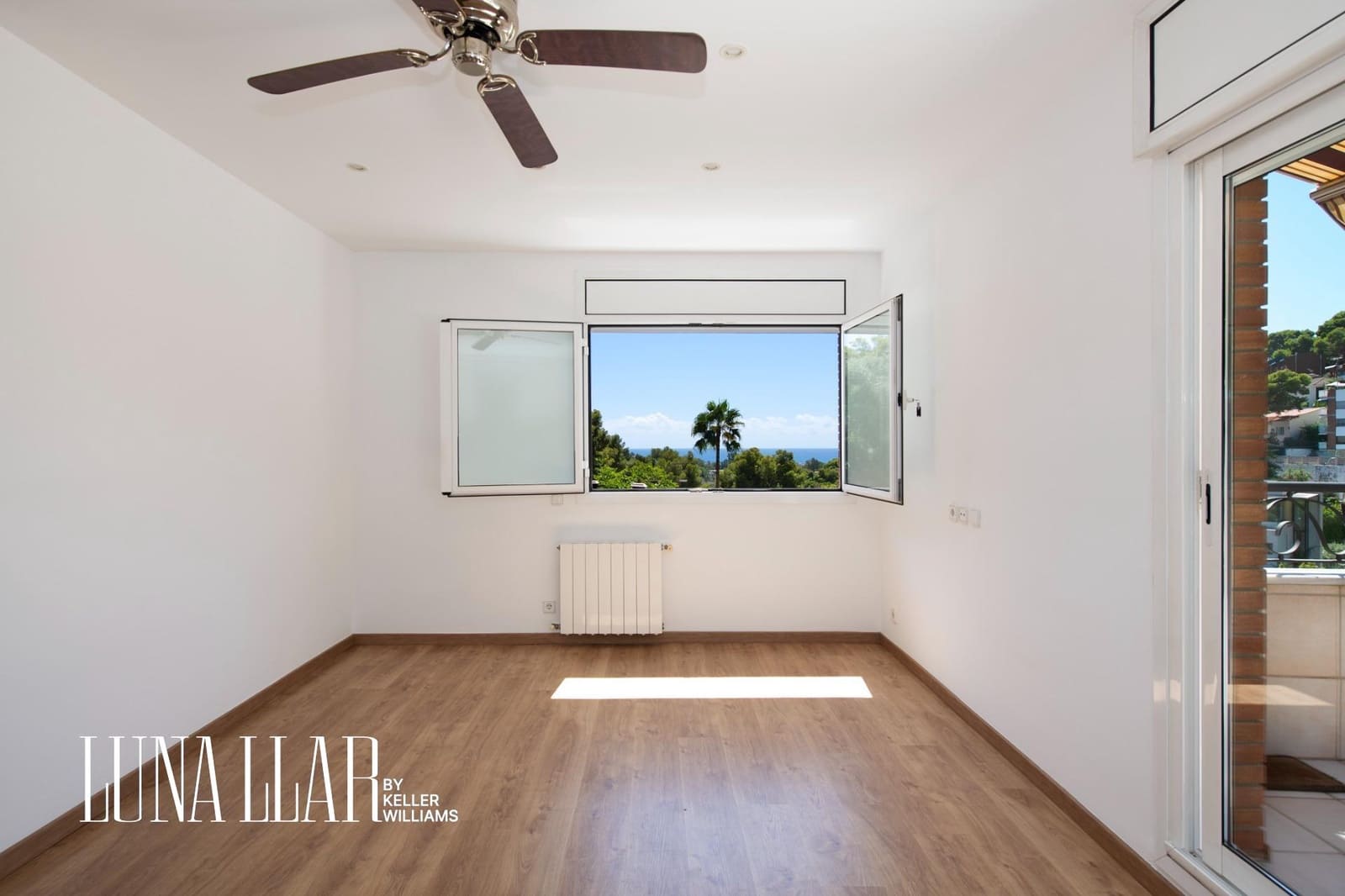 8 chambre Villa/Maison à vendre à Castelldefels avec piscine - 1 595 000 € (Ref: 9551629)