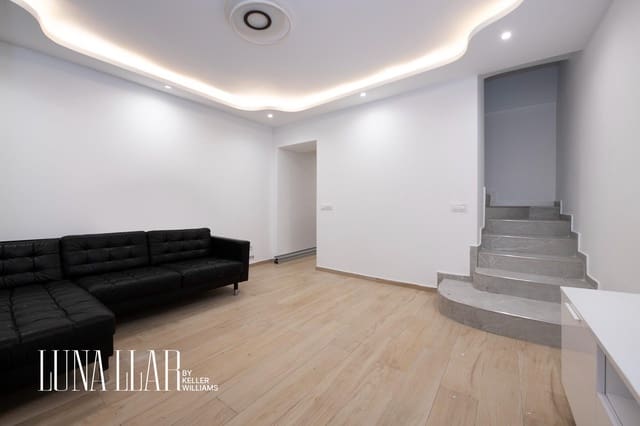 5 soverom Hus til salgs i Sant Boi de Llobregat - € 456 000 (Ref: 9555947)