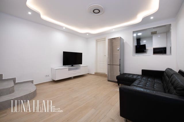 5 soverom Hus til salgs i Sant Boi de Llobregat - € 456 000 (Ref: 9555947)