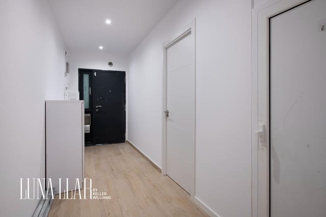 5 soverom Hus til salgs i Sant Boi de Llobregat - € 456 000 (Ref: 9555947)