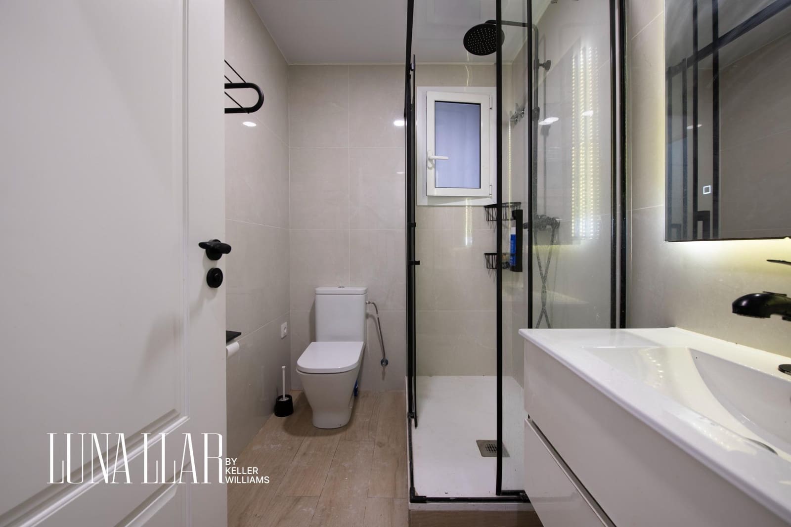 5 soverom Hus til salgs i Sant Boi de Llobregat - € 456 000 (Ref: 9555947)