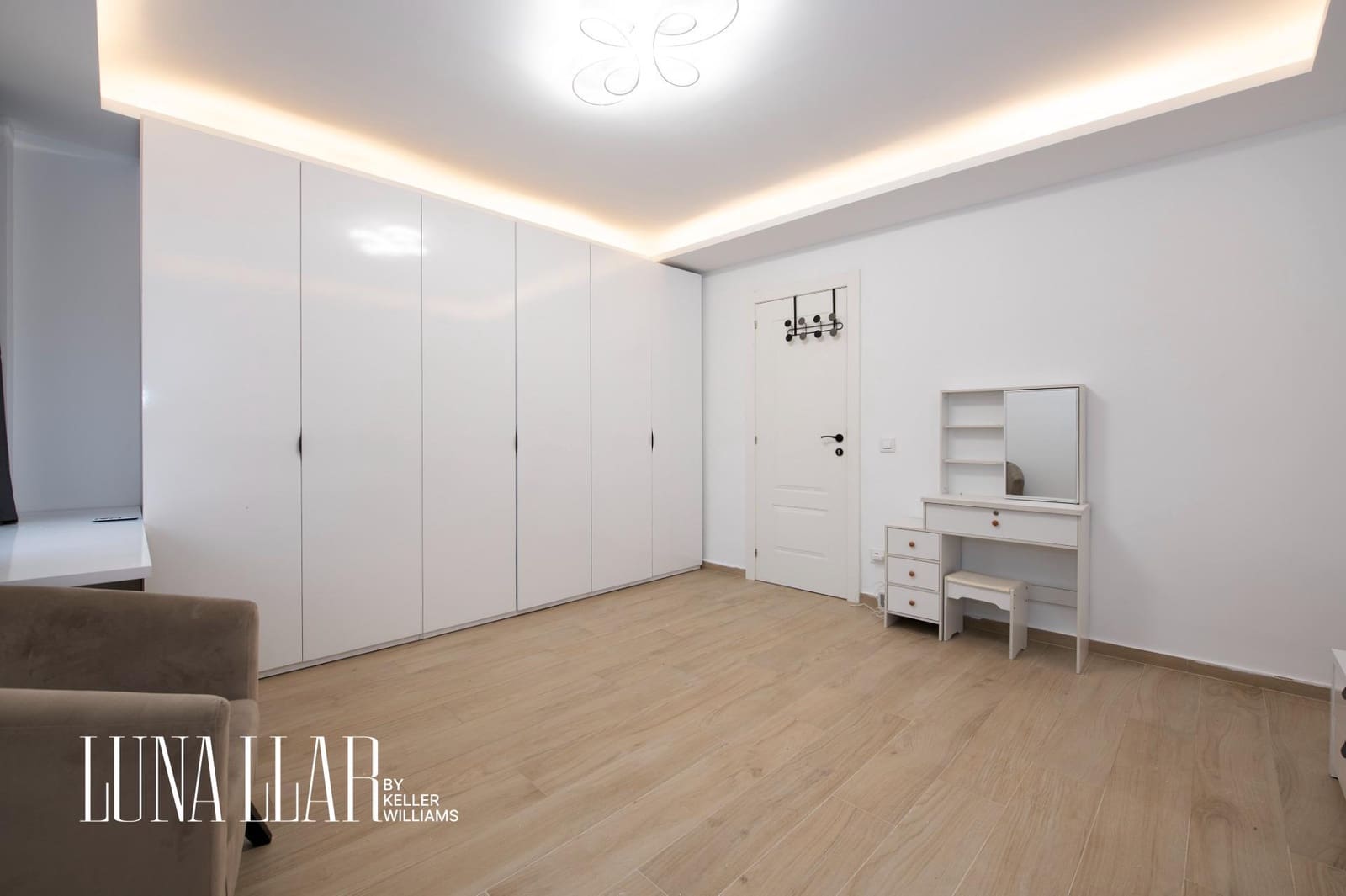 5 soverom Hus til salgs i Sant Boi de Llobregat - € 456 000 (Ref: 9555947)