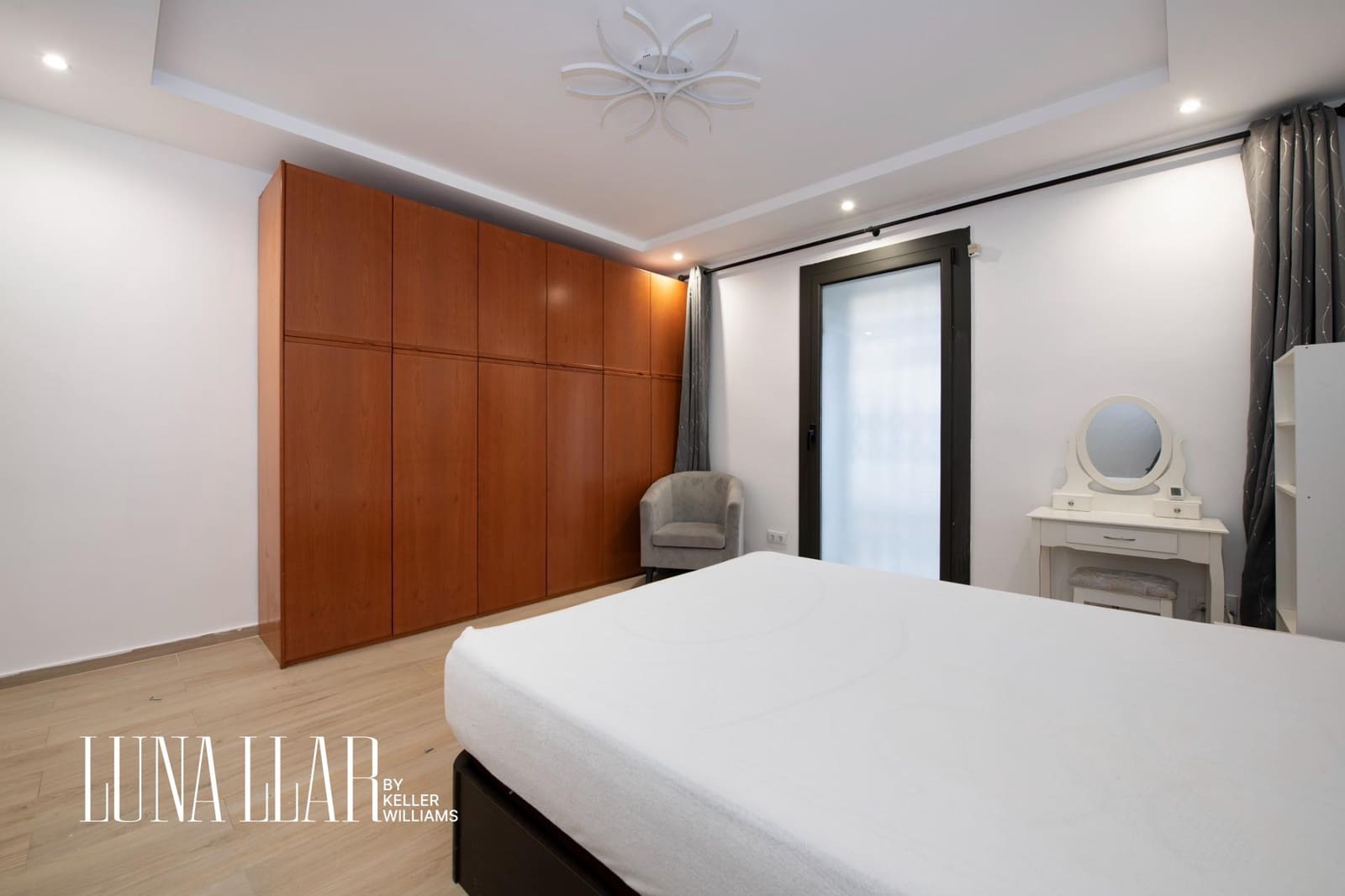 5 soverom Hus til salgs i Sant Boi de Llobregat - € 456 000 (Ref: 9555947)