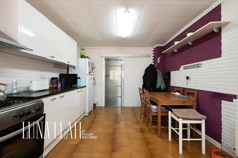 3 slaapkamer Flat te koop in Gava met zwembad - € 684.900 (Ref: 9571261)