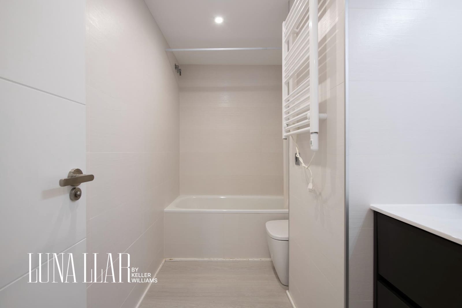 4 makuuhuone Asunto myytävänä paikassa Castelldefels mukana uima-altaan 
autotalli - 675 000 € (Ref: 9591381)