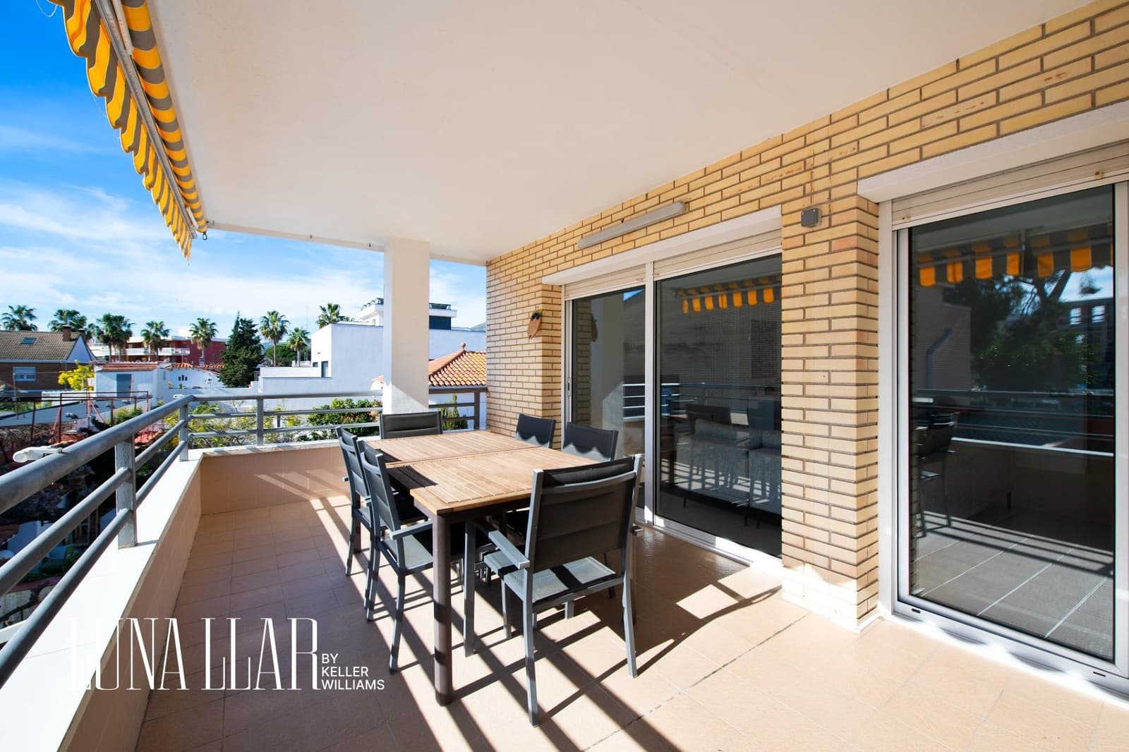 4 makuuhuone Asunto myytävänä paikassa Castelldefels mukana uima-altaan 
autotalli - 675 000 € (Ref: 9591381)