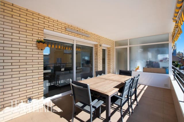 4 makuuhuone Asunto myytävänä paikassa Castelldefels mukana uima-altaan 
autotalli - 675 000 € (Ref: 9591381)