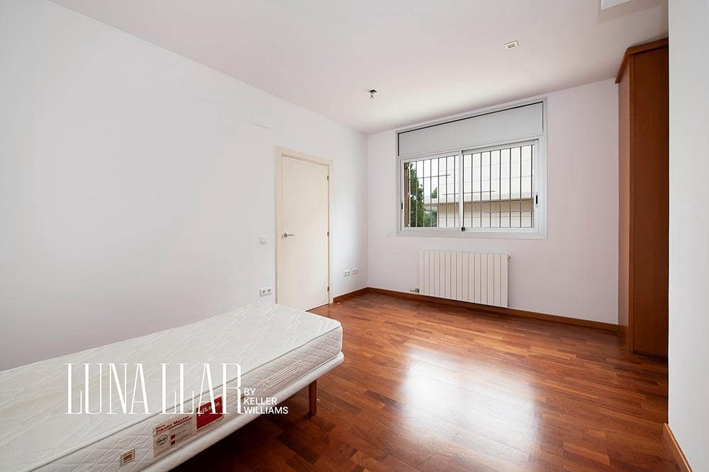 6 bedroom Villa for sale in Castelldefels - € 1,795,000 (Ref: 9591382)