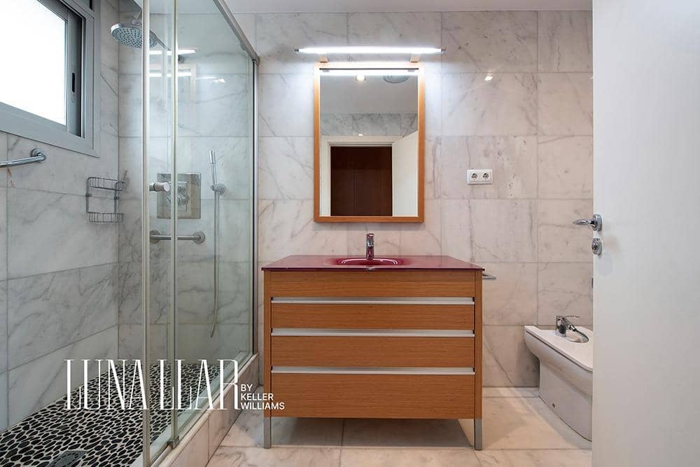 6 bedroom Villa for sale in Castelldefels - € 1,795,000 (Ref: 9591382)