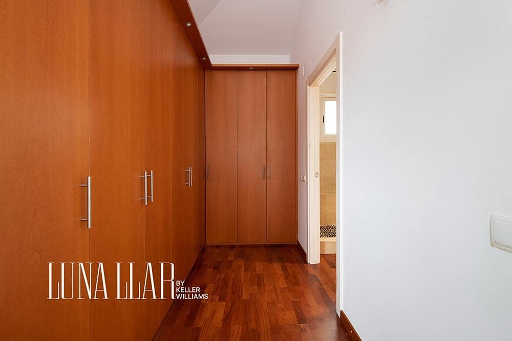 6 bedroom Villa for sale in Castelldefels - € 1,795,000 (Ref: 9591382)