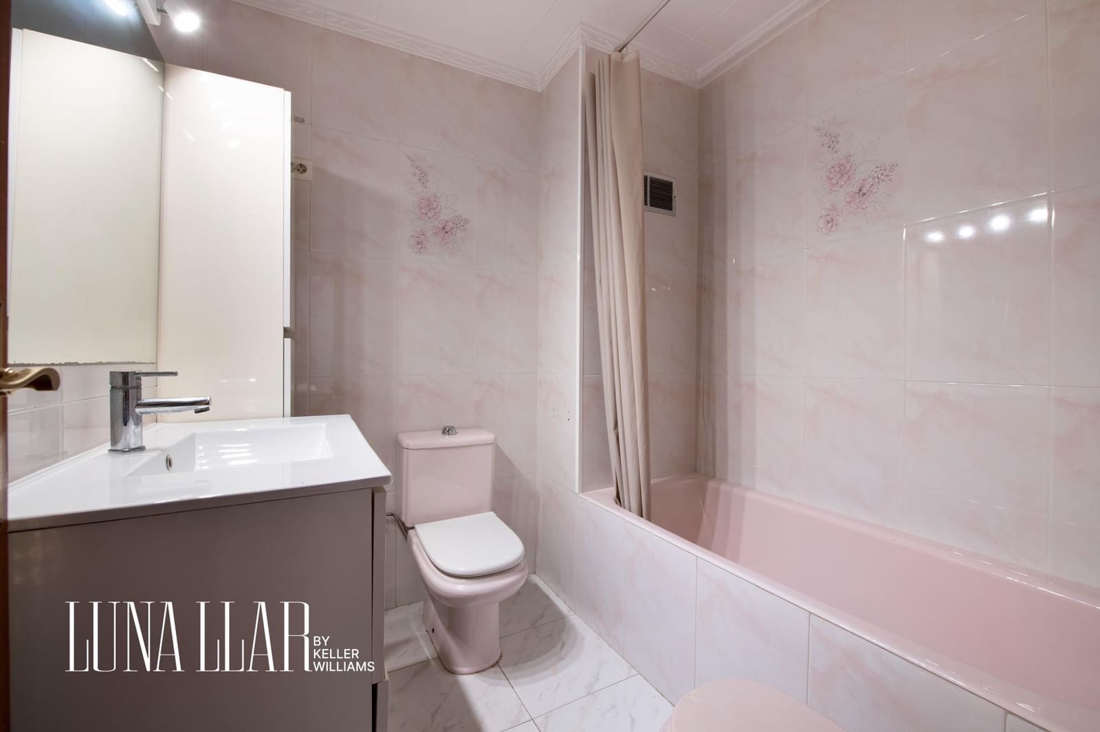 4 soveværelse Lejlighed til salg i Castelldefels - € 457.000 (Ref: 9605053)