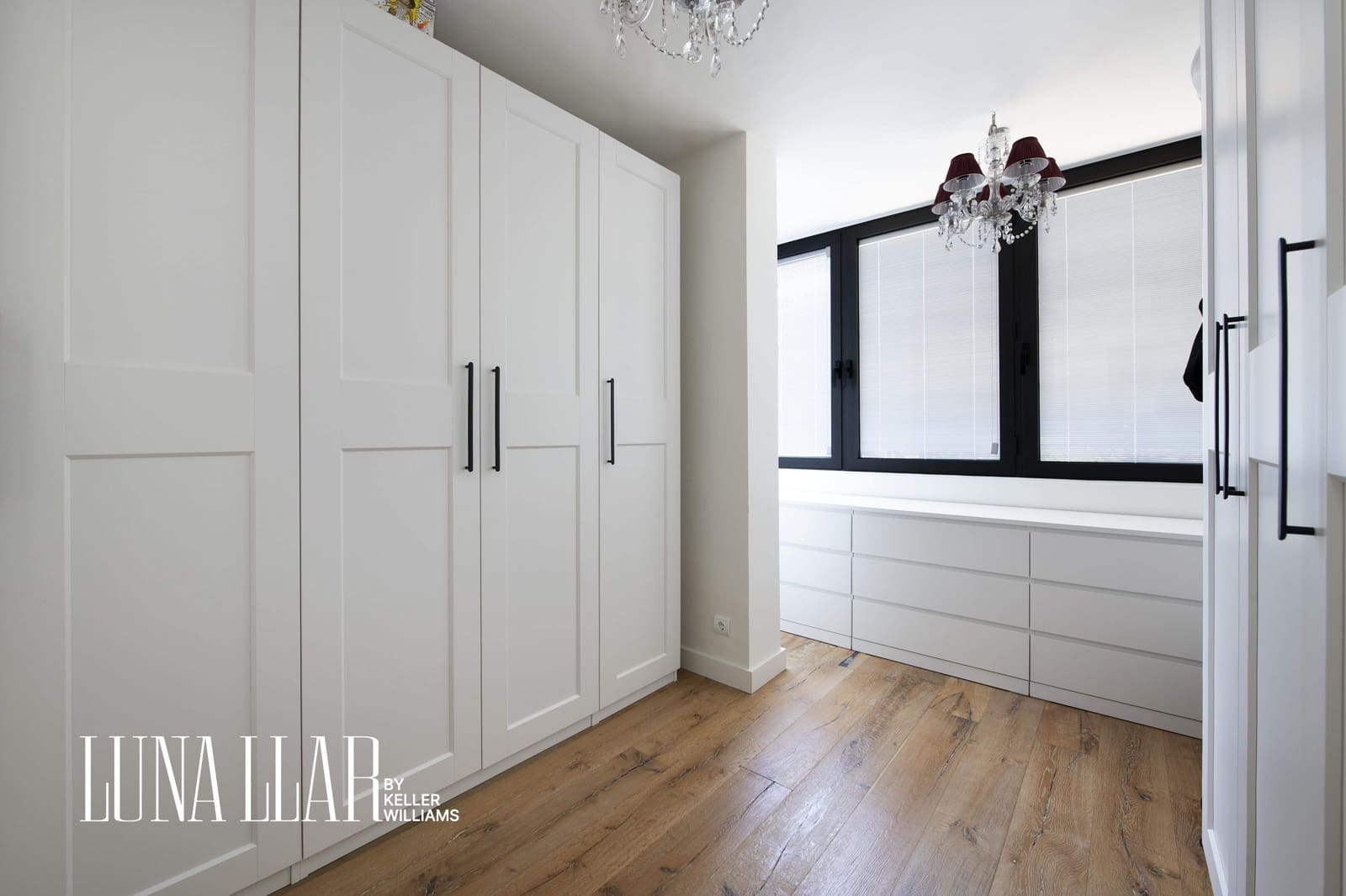 3 bedroom Penthouse for sale in Gava with pool - € 1,119,000 (Ref: 9611608)