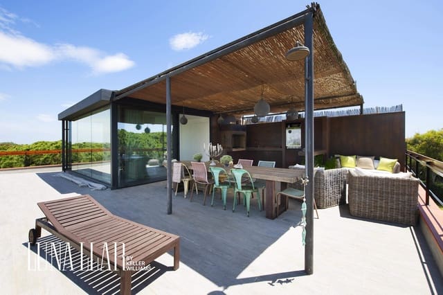 3 bedroom Penthouse for sale in Gavà with pool - € 1,119,000 (Ref: 9611608)