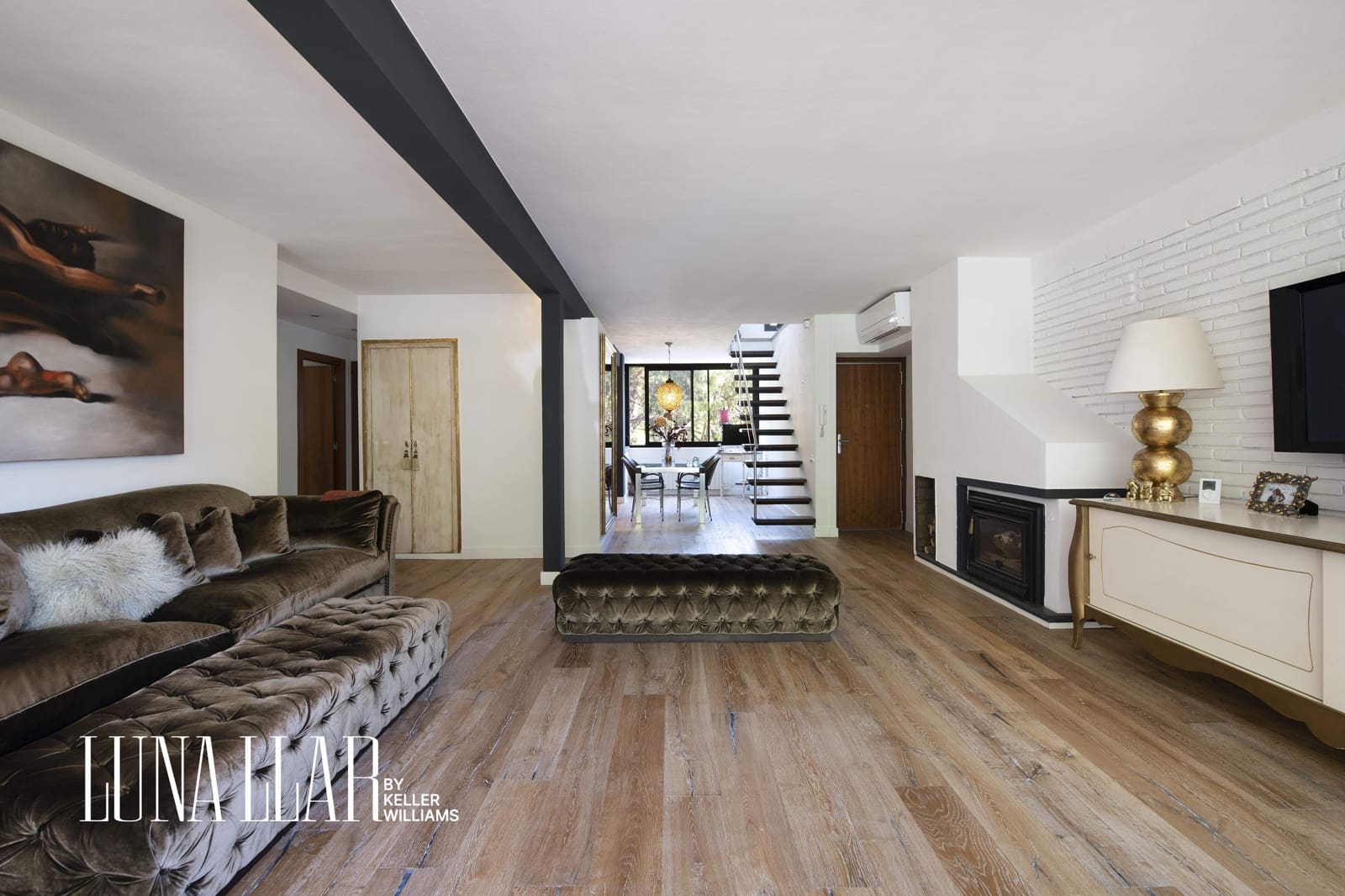 3 bedroom Penthouse for sale in Gava with pool - € 1,119,000 (Ref: 9611608)