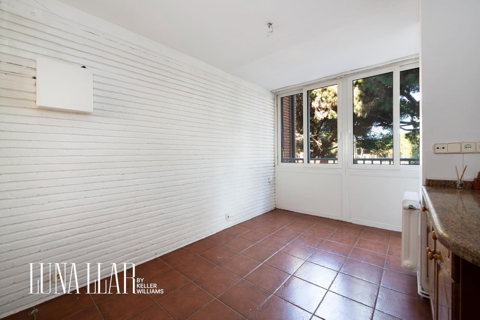 2 bedroom Flat for sale in Gava with pool - € 780,000 (Ref: 9615560)