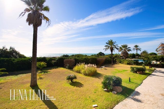 2 bedroom Flat for sale in Gavà with pool - € 780,000 (Ref: 9615560)