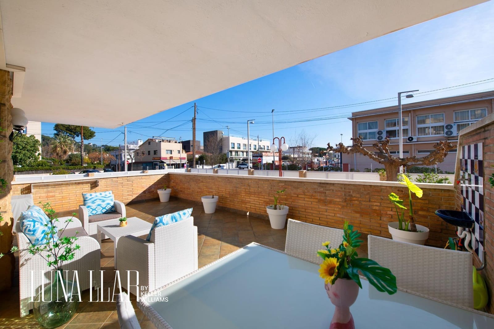 2 Zimmer Strandapartment zu verkaufen in Castelldefels mit Pool Garage - 669.000 € (Ref: 9637686)