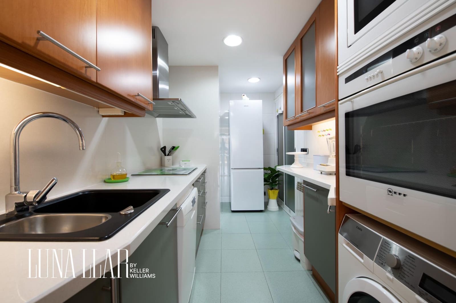 2 Zimmer Strandapartment zu verkaufen in Castelldefels mit Pool Garage - 669.000 € (Ref: 9637686)