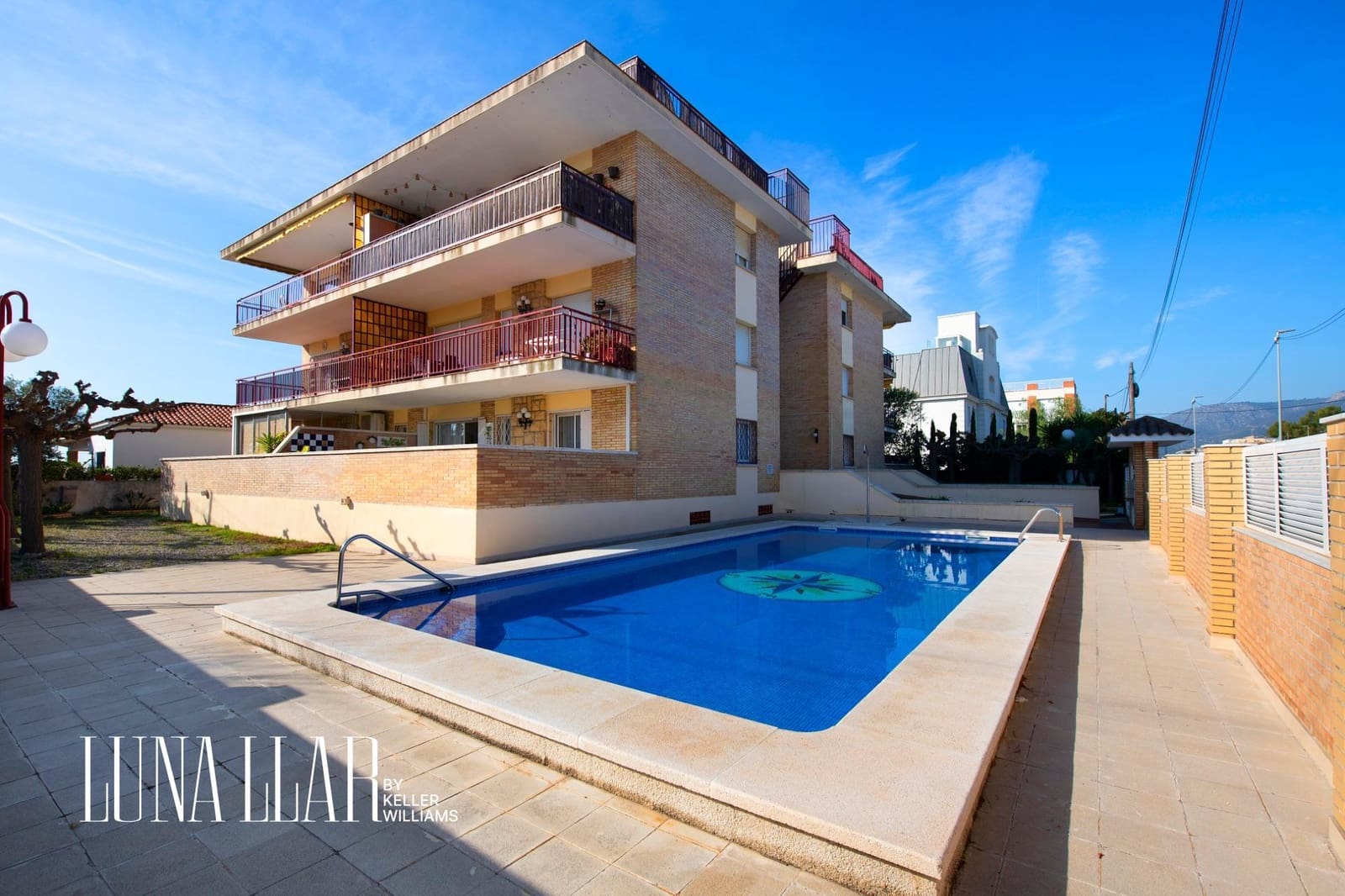 2 Zimmer Strandapartment zu verkaufen in Castelldefels mit Pool Garage - 669.000 € (Ref: 9637686)