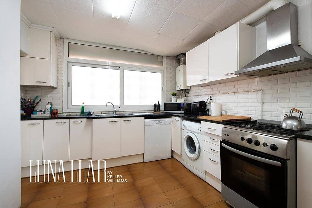 3 soveværelse Lejlighed til salg i Gava med swimmingpool - € 665.000 (Ref: 9645105)