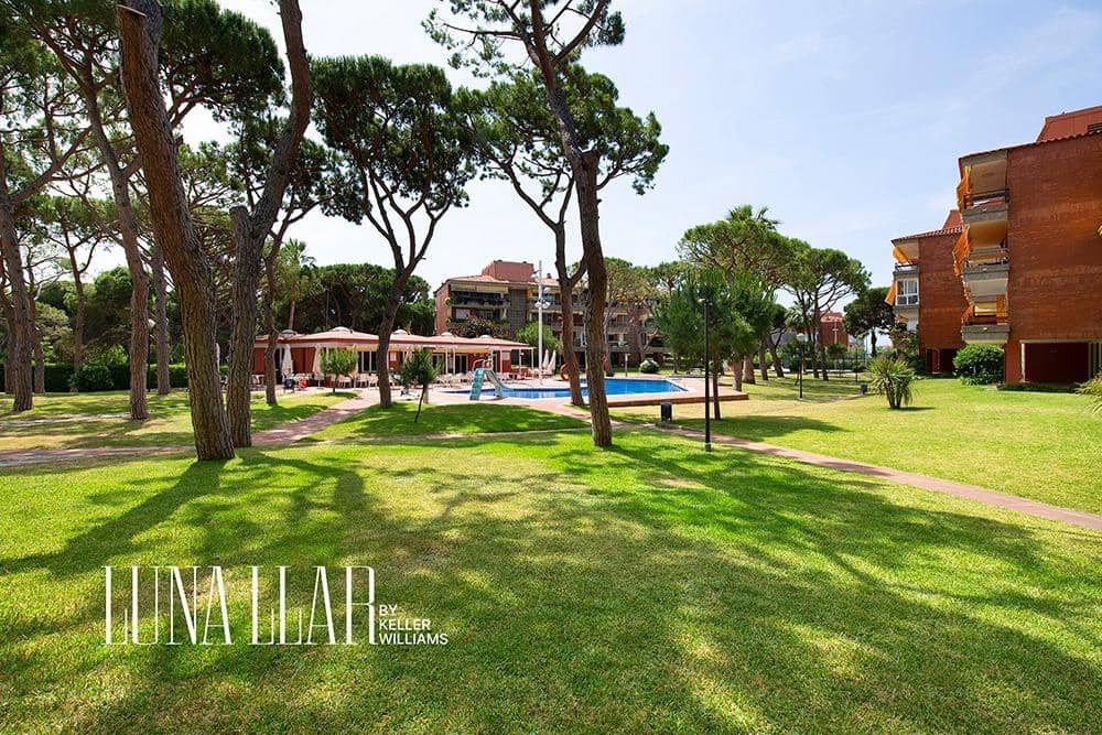 3 soveværelse Lejlighed til salg i Gava med swimmingpool - € 665.000 (Ref: 9645105)