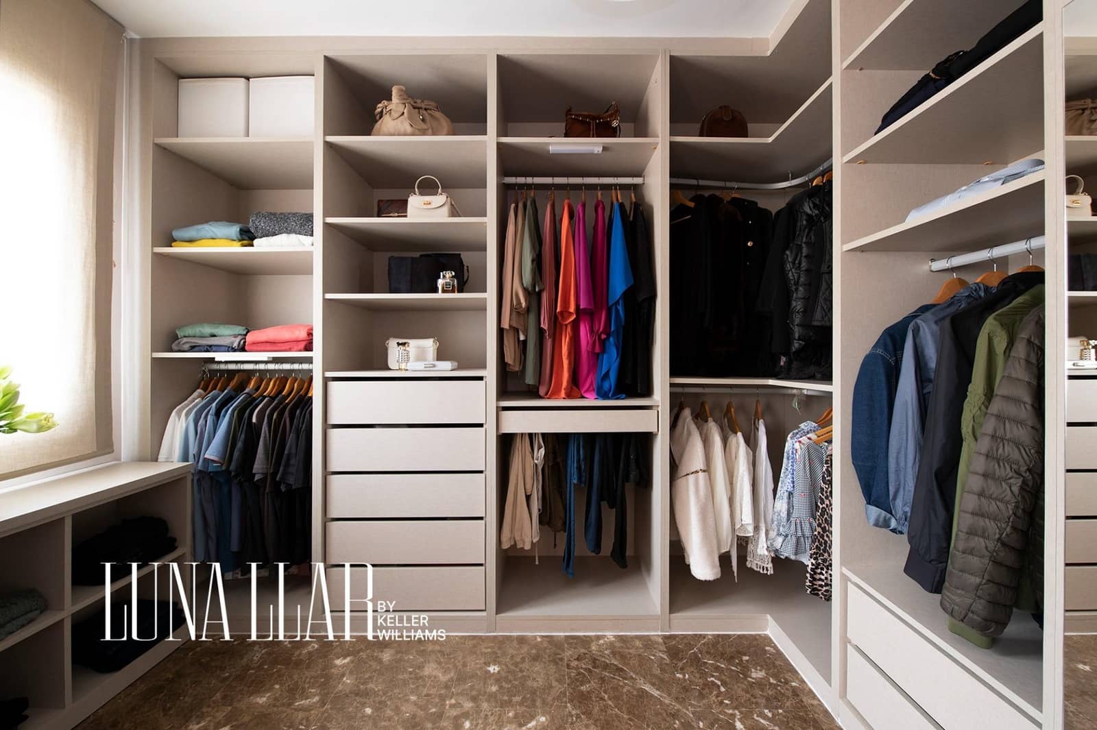 4 soverom Rekkehus til salgs i Viladecans med garasje - € 669 000 (Ref: 9659503)