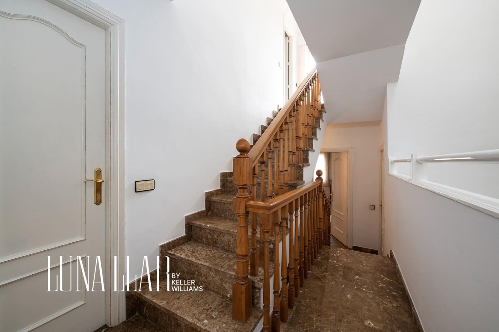 4 soverom Rekkehus til salgs i Viladecans med garasje - € 669 000 (Ref: 9659503)