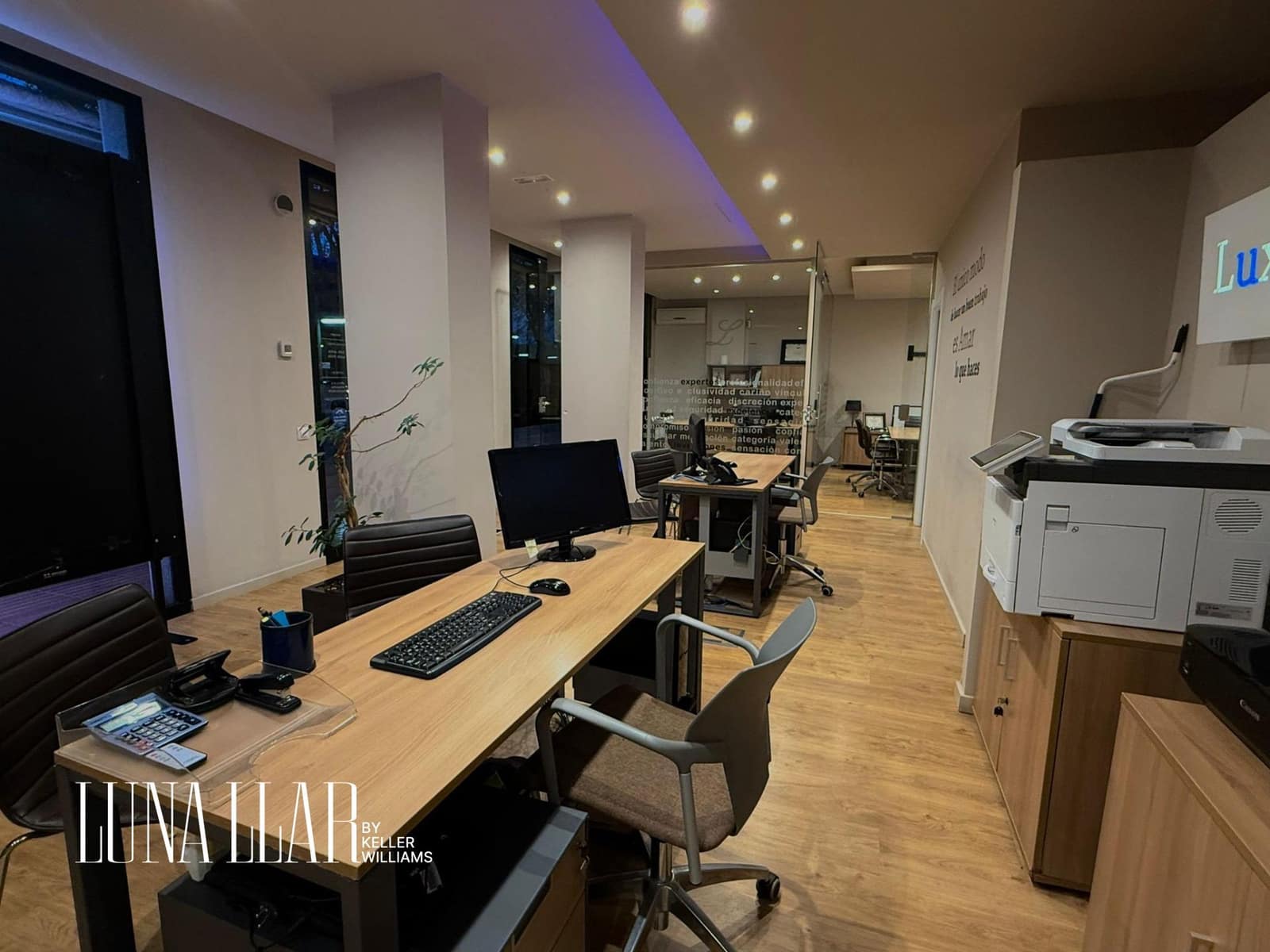 Comercial para arrendar em Gava - 3 000 € (Ref: 9659504)