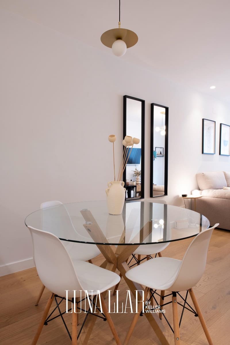 1 bedroom Flat for sale in Barcelona city with pool - € 449,000 (Ref: 9674299)