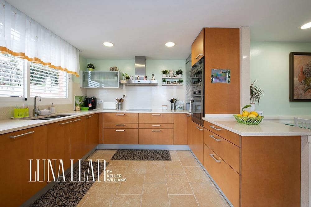 5 camera da letto Villa in vendita in Sant Boi de Llobregat con piscina garage - 1.285.000 € (Rif: 9674301)