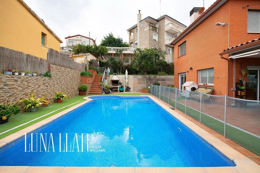 5 camera da letto Villa in vendita in Sant Boi de Llobregat con piscina garage - 1.285.000 € (Rif: 9674301)