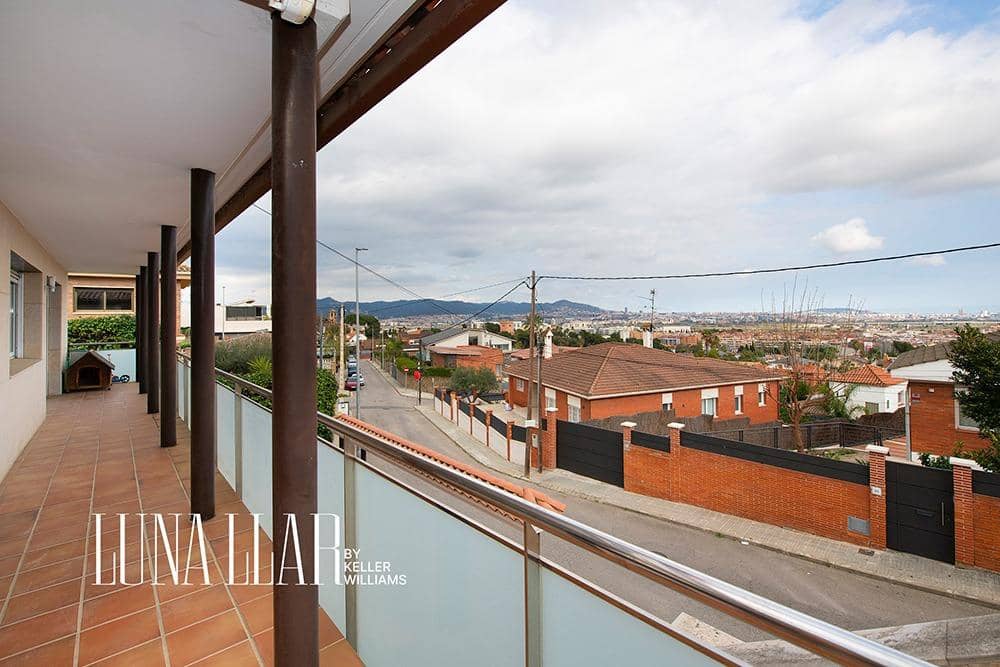 5 camera da letto Villa in vendita in Sant Boi de Llobregat con piscina garage - 1.285.000 € (Rif: 9674301)